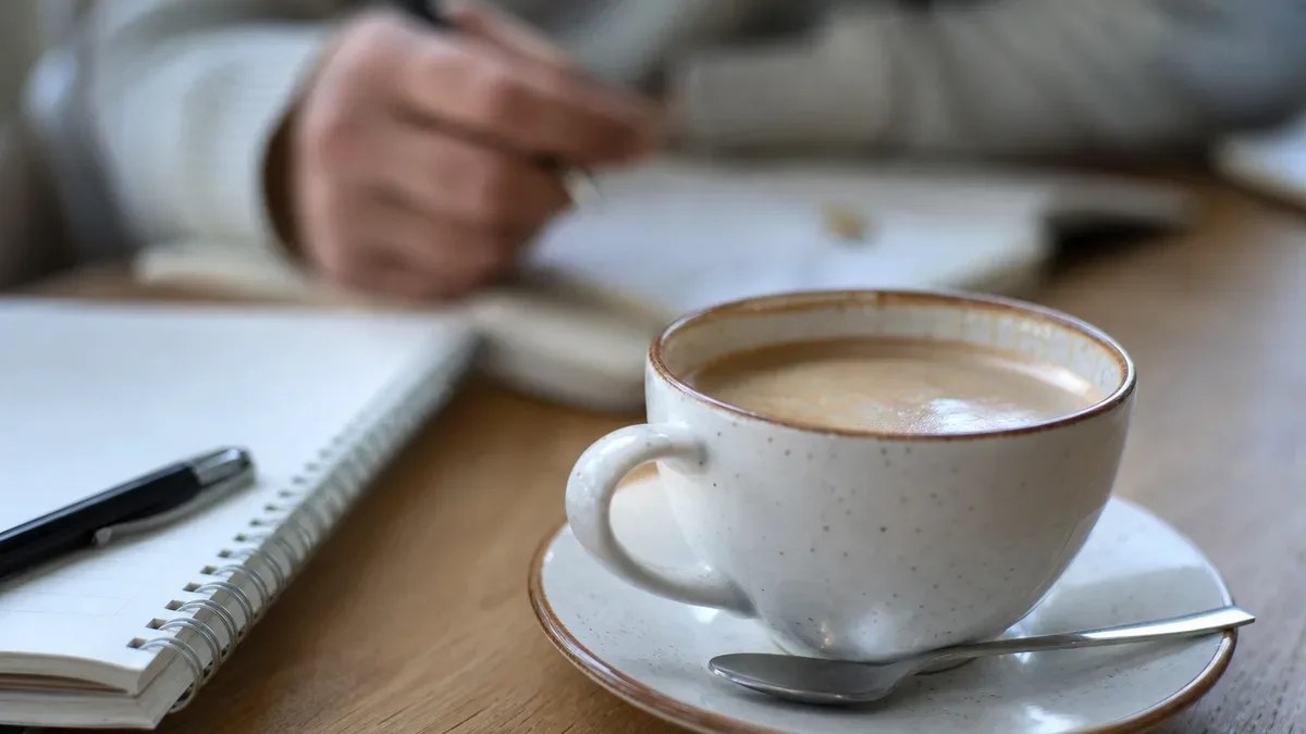 Francuski przy kawie bez wychodzenia z domu. Café français en ligne wraca