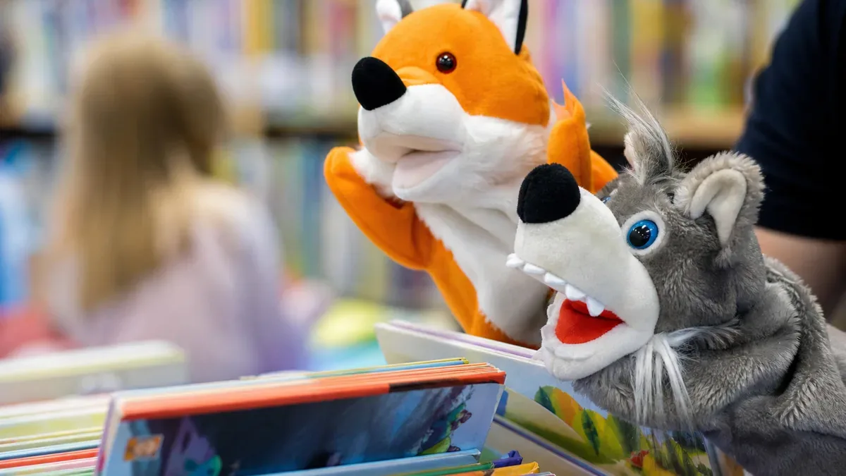 Jamniki opanują bibliotekę. Dzieci spotkają się z książką i sztuką