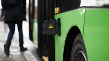 Dwa nowe elektryczne Solarisy dla Bolesławca. To jedne z pierwszych w Europie