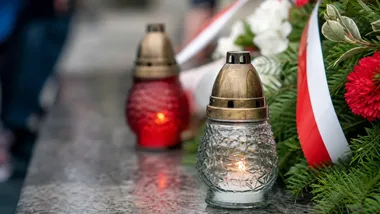 Z Rynku na cmentarz w Bolesławcu. Marsz Żywej Pamięci Sybiru