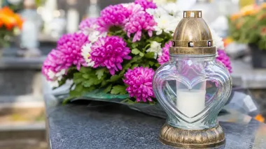 Cmentarze w Bolesławcu z większym ruchem. Policja ostrzega przed nieuwagą