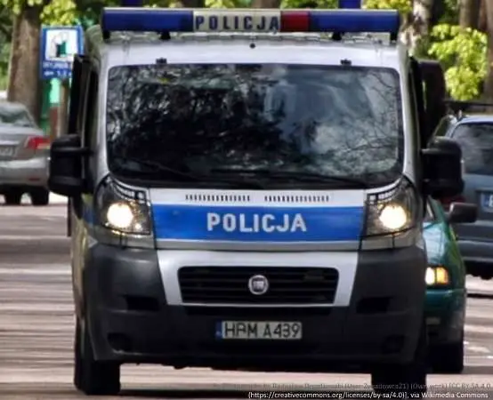 Odzyskali skradziony samochód - 4 osoby zatrzymane w warsztacie