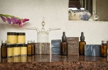 Grafika promocyjna wydarzenia Akcja Emulgacja — weekend z kremami Bolesławiec: intensywne warsztaty tworzenia emulsji