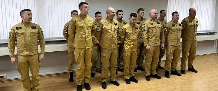 Strażacy otrzymali akty mianowania - uroczysta zbiórka w Bolesławcu