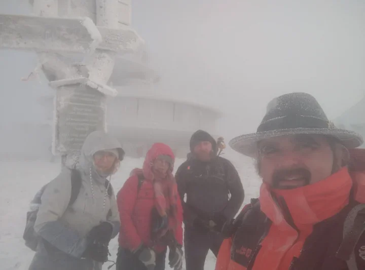 Śnieżka na koniec roku - MDK wysłał bolesławian na lodową wspinaczkę