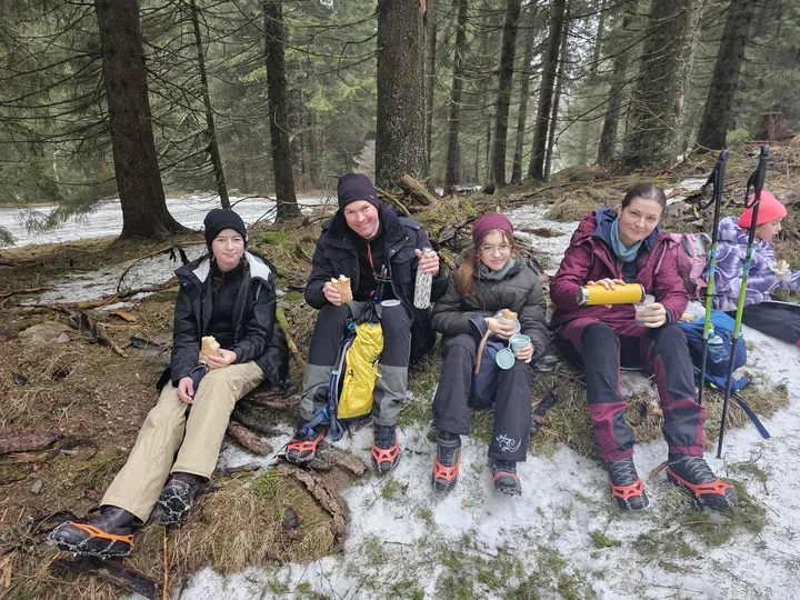 Mgła zamiast panoramy - zimowa wyprawa na Śnieżnik i chwila przy schronisku