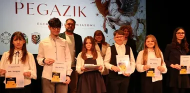 Pegazik w Teatrze Starym - młodzi recytatorzy polecieli po finał