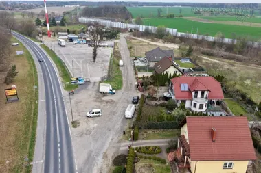 Widok przy tunelu zmienia się w bezpieczniejszą ulicę dla pieszych i rowerów