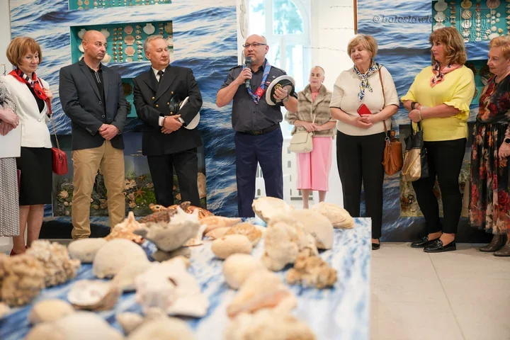 Morskie skarby z bolesławieckich szkół opowiadają historię sprzed lat