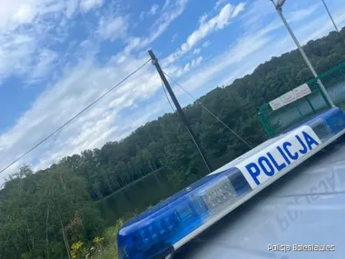 Ponad 100 utonięć od początku wakacji. Policja ostrzega przed brawurą