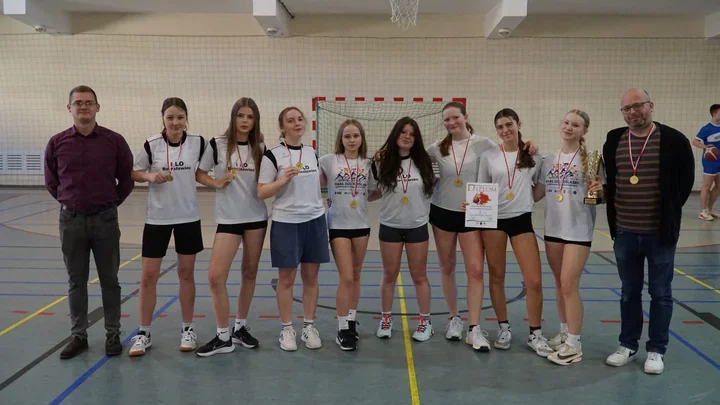 Licealiada w koszykówce 5×5 - I LO wygrało zaciętą rywalizację w powiecie