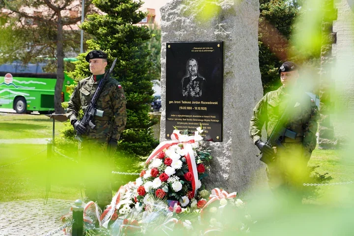 W Bolesławcu oddali hołd generałowi, który współtworzył polską armię
