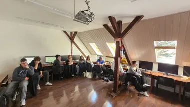 Uczniowie z Bolesławca uczą się GIS, bo budownictwo coraz częściej pracuje na danych